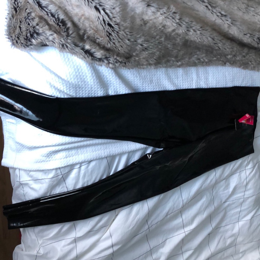 Commando patent leather legging size small